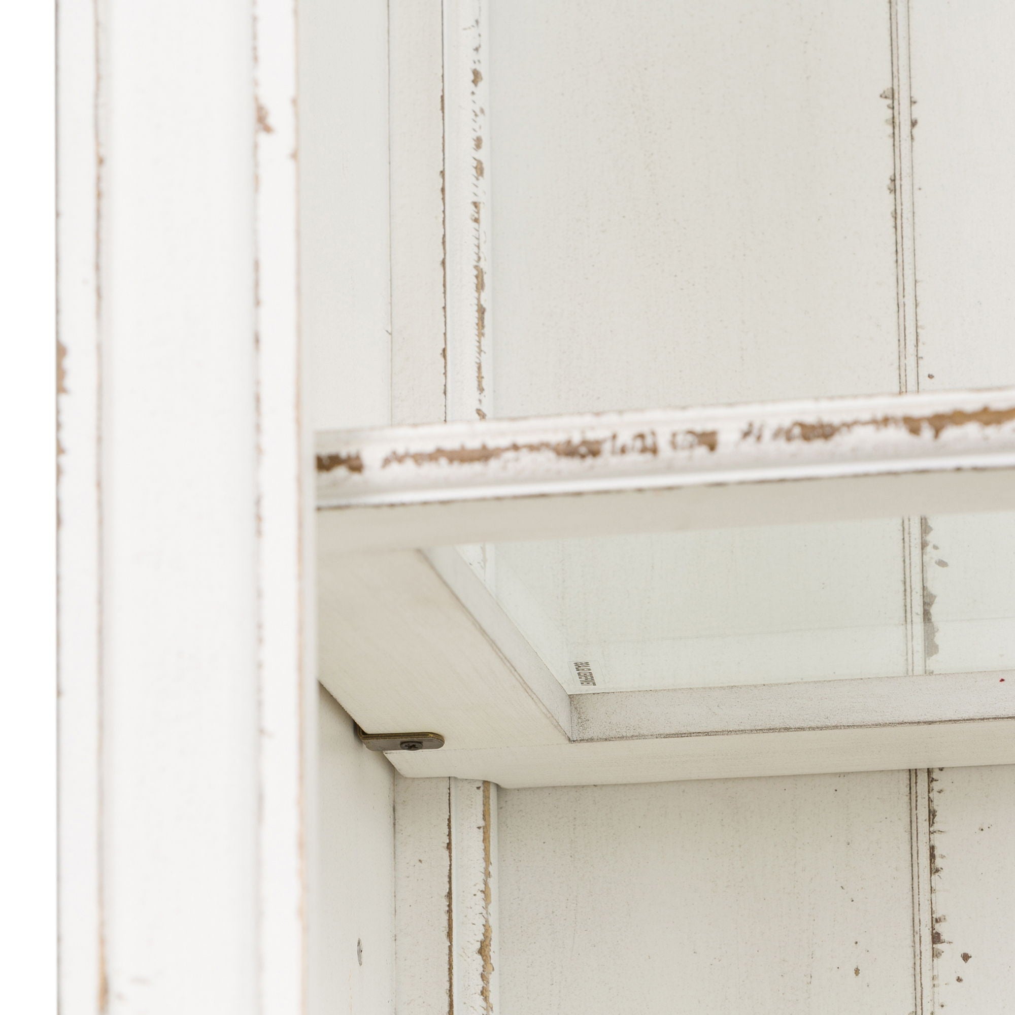 Magnolia Manor - Left Pier - White