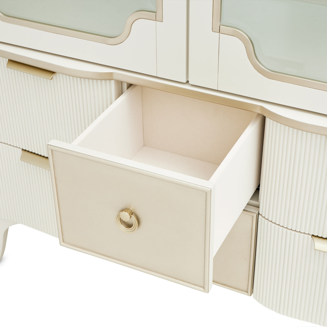 La Marisia Display Cabinet - Creamy Pearl
