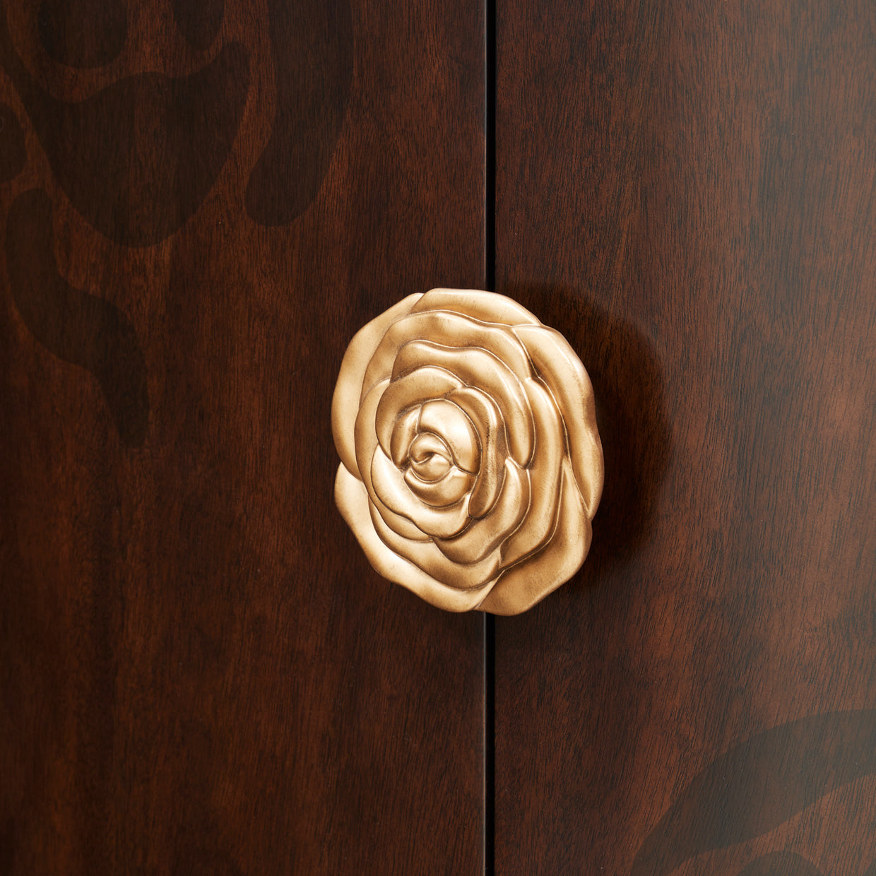 Camellia Field Dresser with Mirror - Warm Pecan