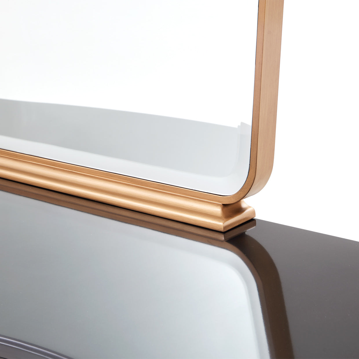 Camellia Field Dresser with Mirror - Warm Pecan