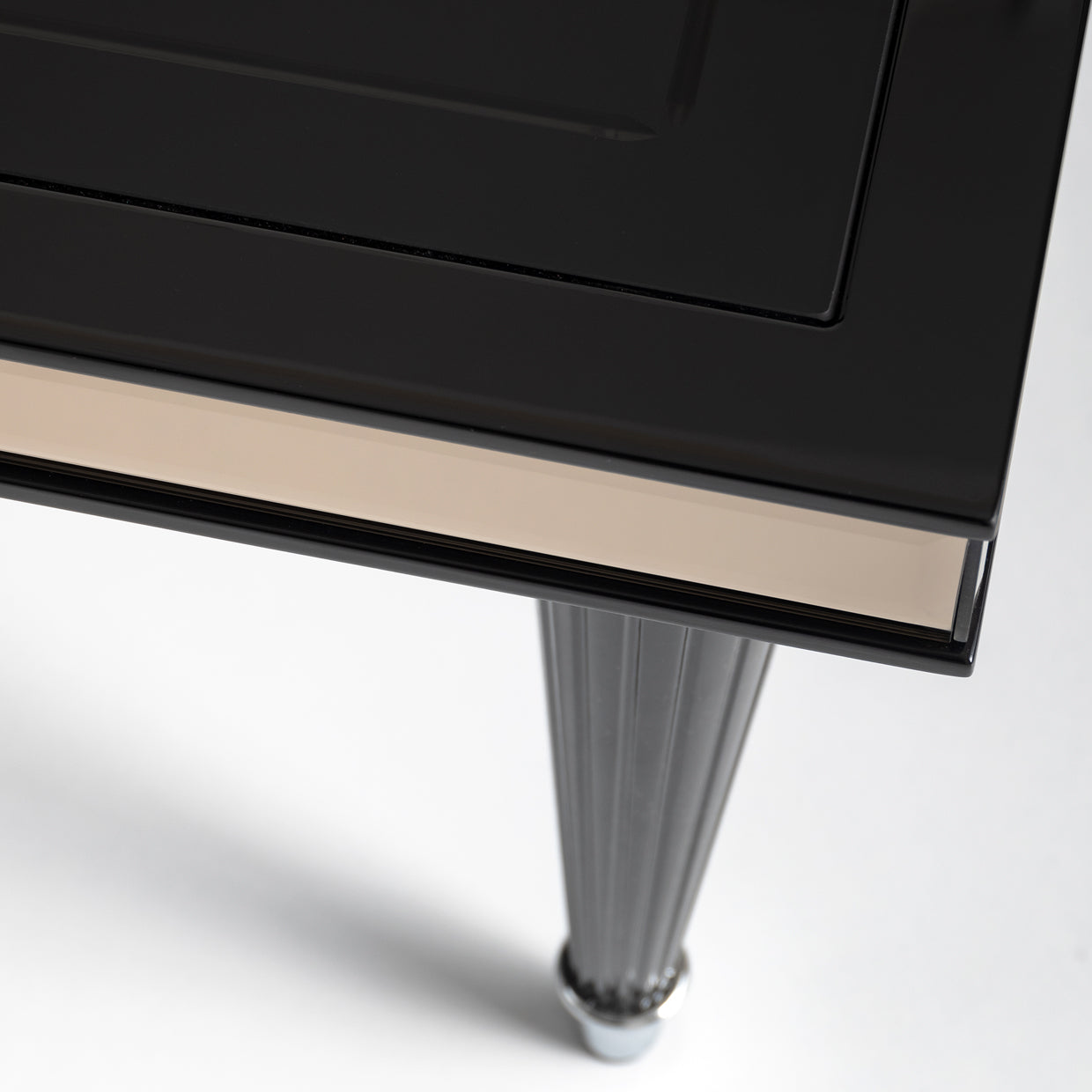 La Francaise Cocktail Table - Black Ice