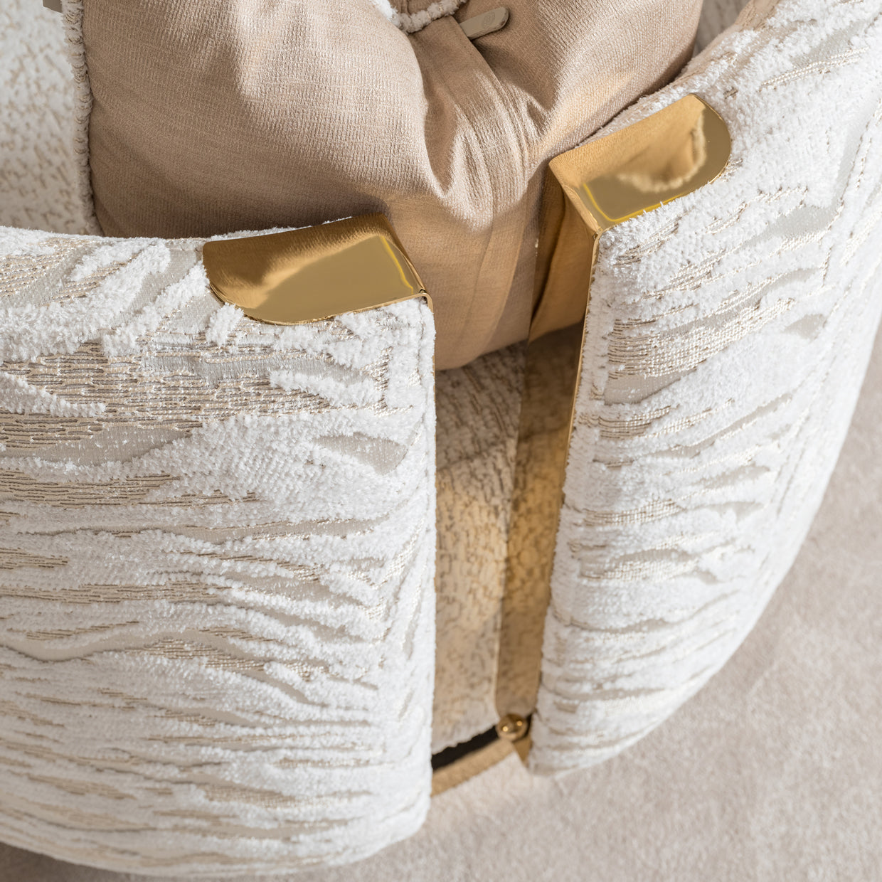 Savannah Breeze Swivel Chair - Cashmere/Bright Gold