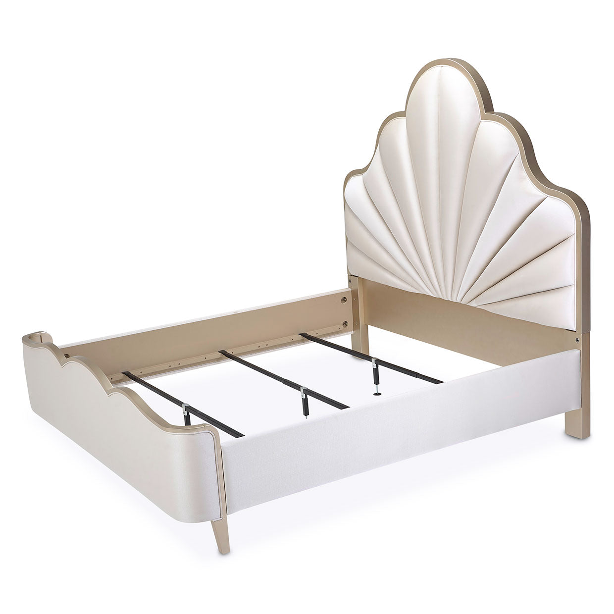 Malibu Crest Queen Scalloped Panel Bed - Chardonnay