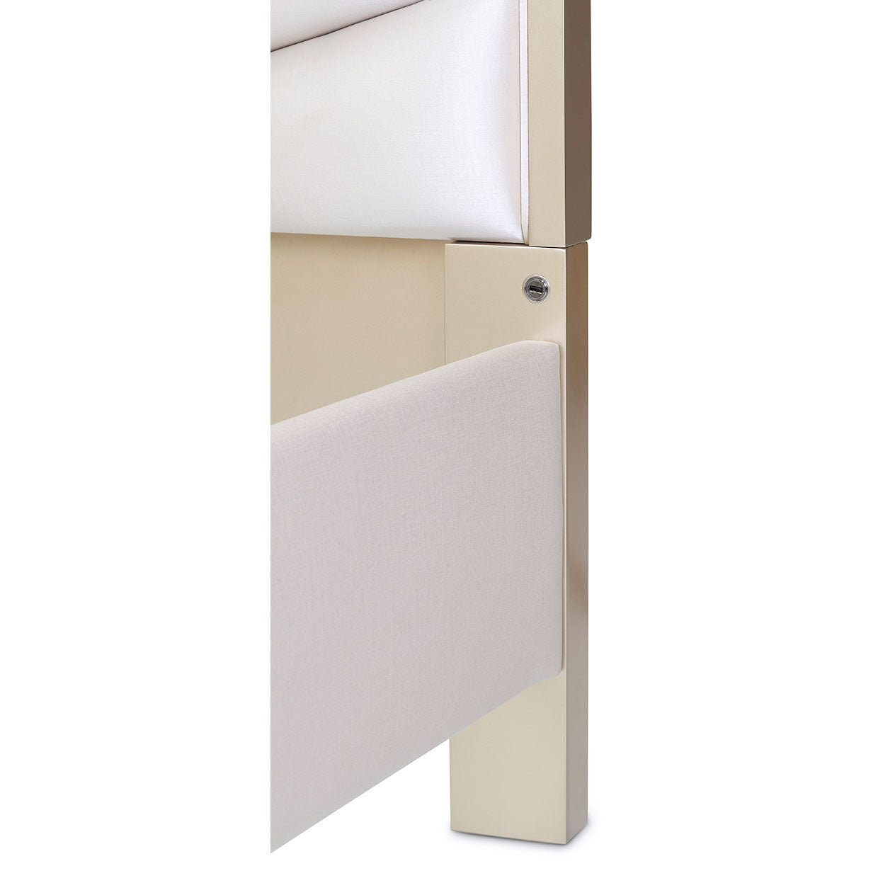 Malibu Crest Cal. King Scalloped Panel Bed - Chardonnay