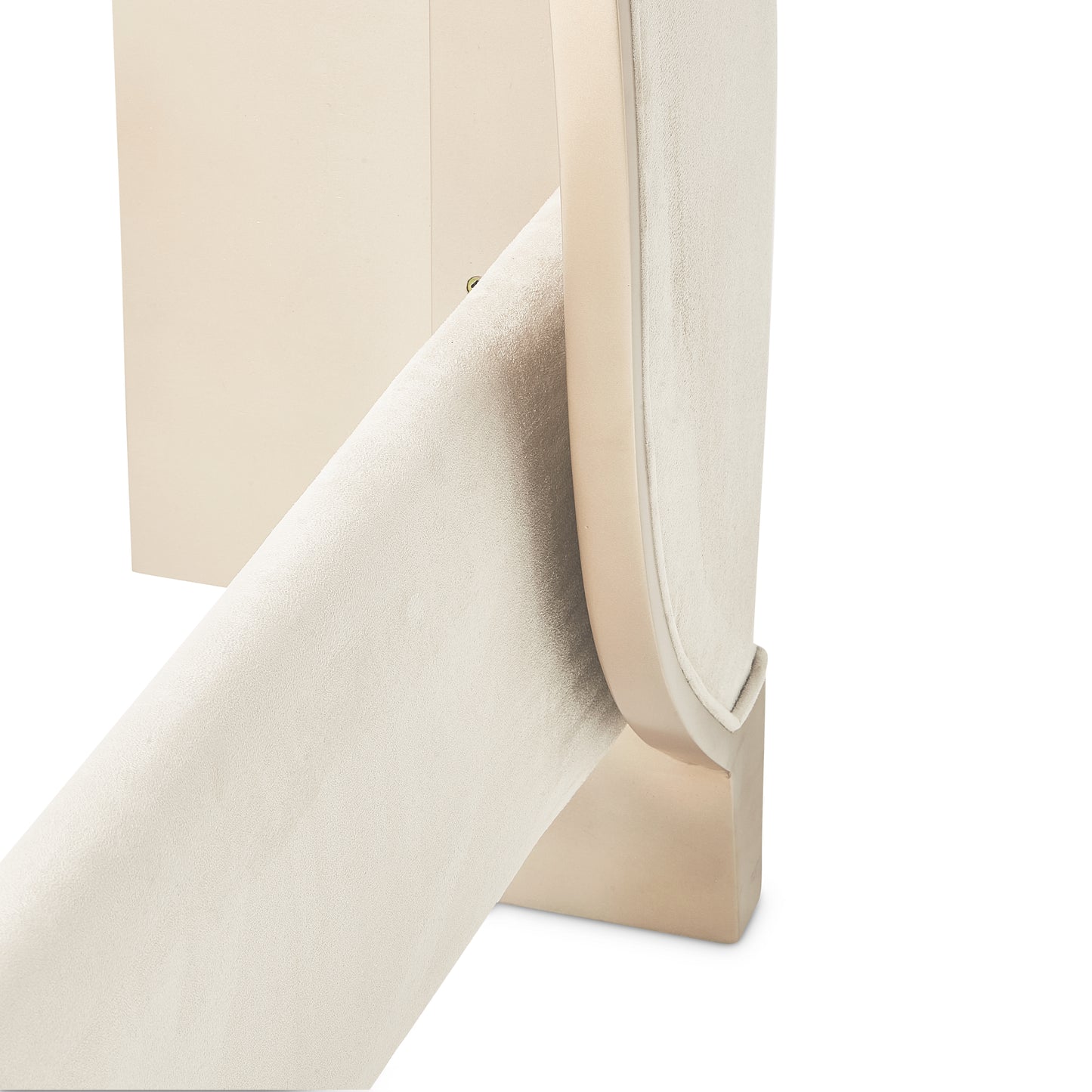 Malibu Crest Eastern King Curved Panel Bed - Chardonnay