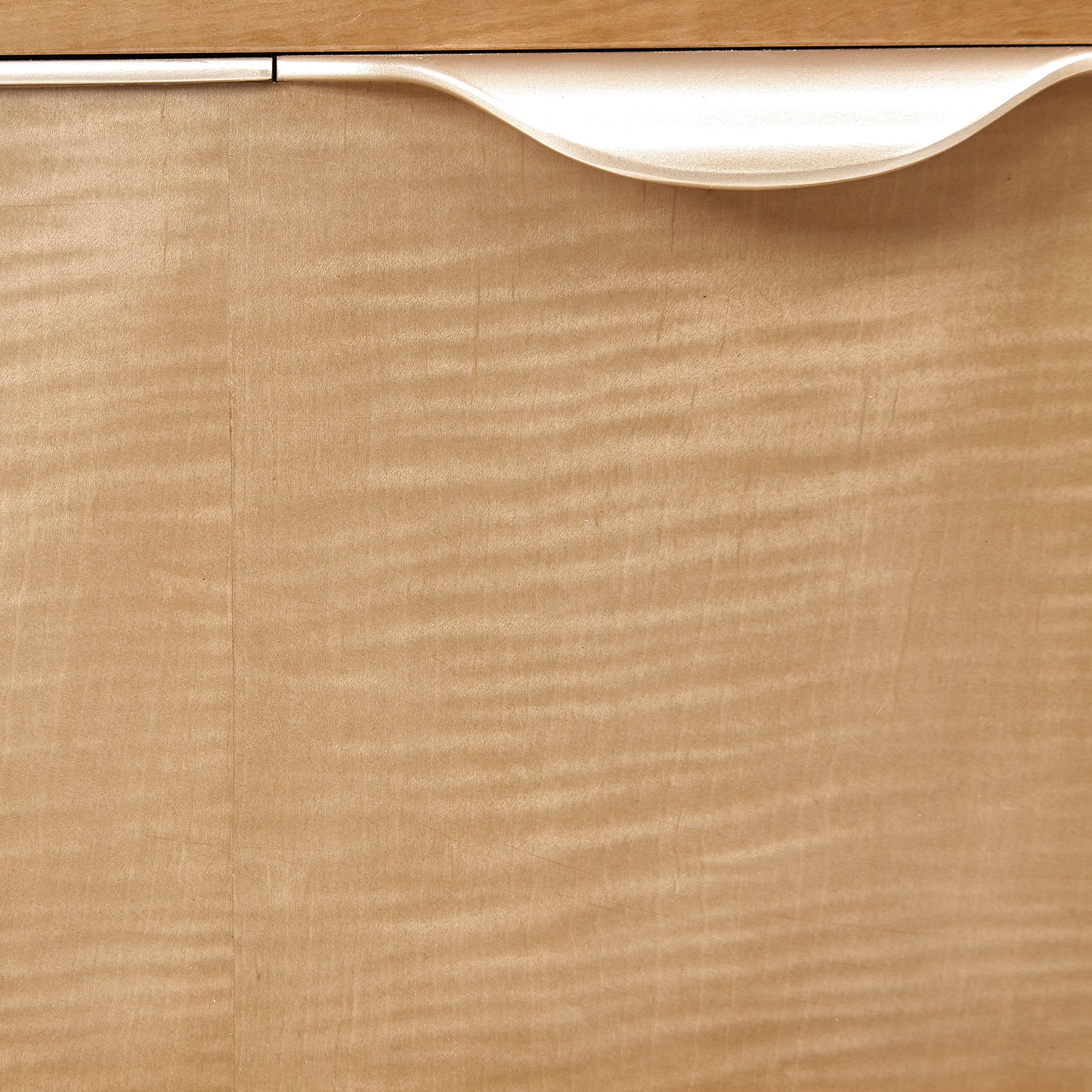 Malibu Crest Display Cabinet - Chardonnay
