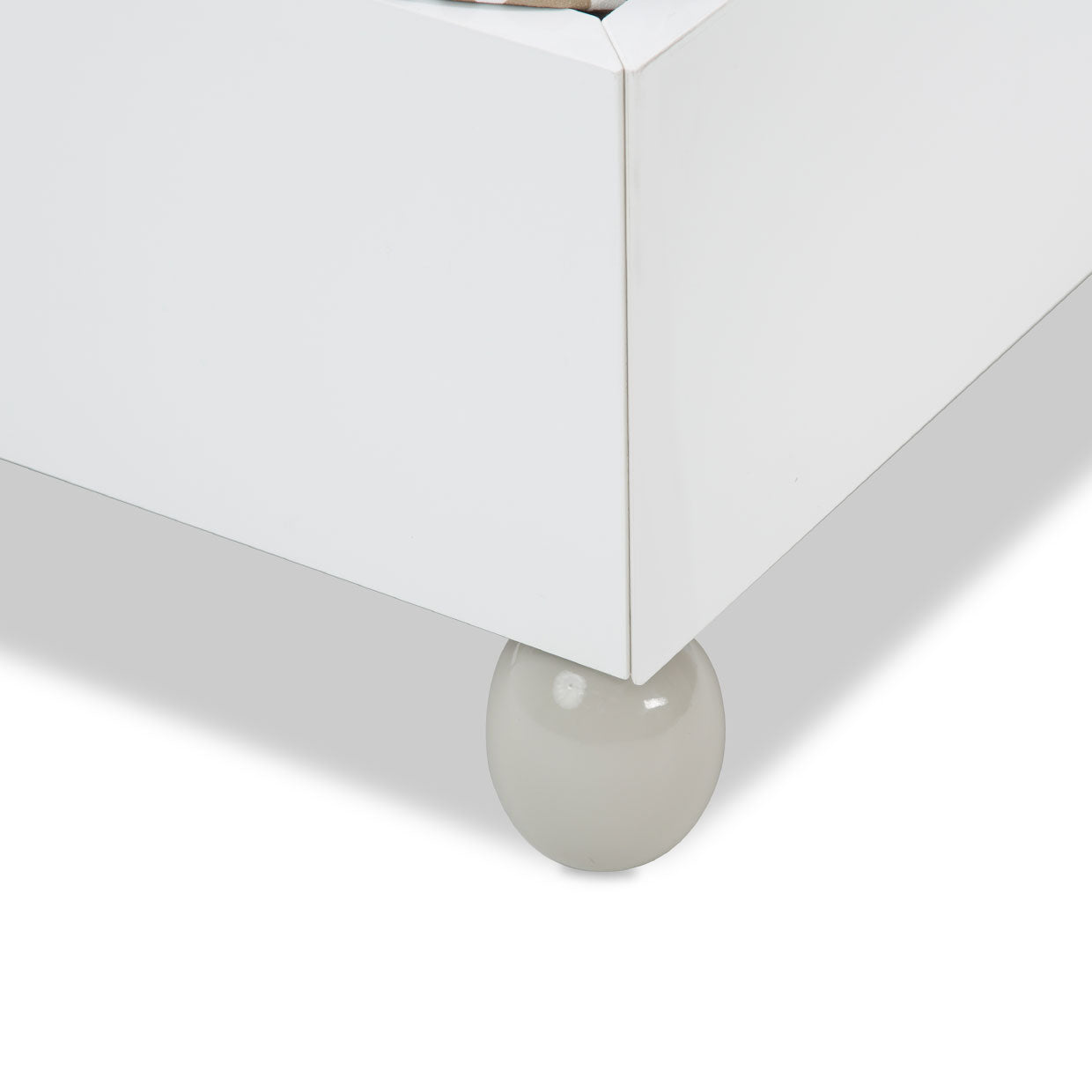 Sky Tower Cal. King Bed with LED Lights - Ice/Cloud White