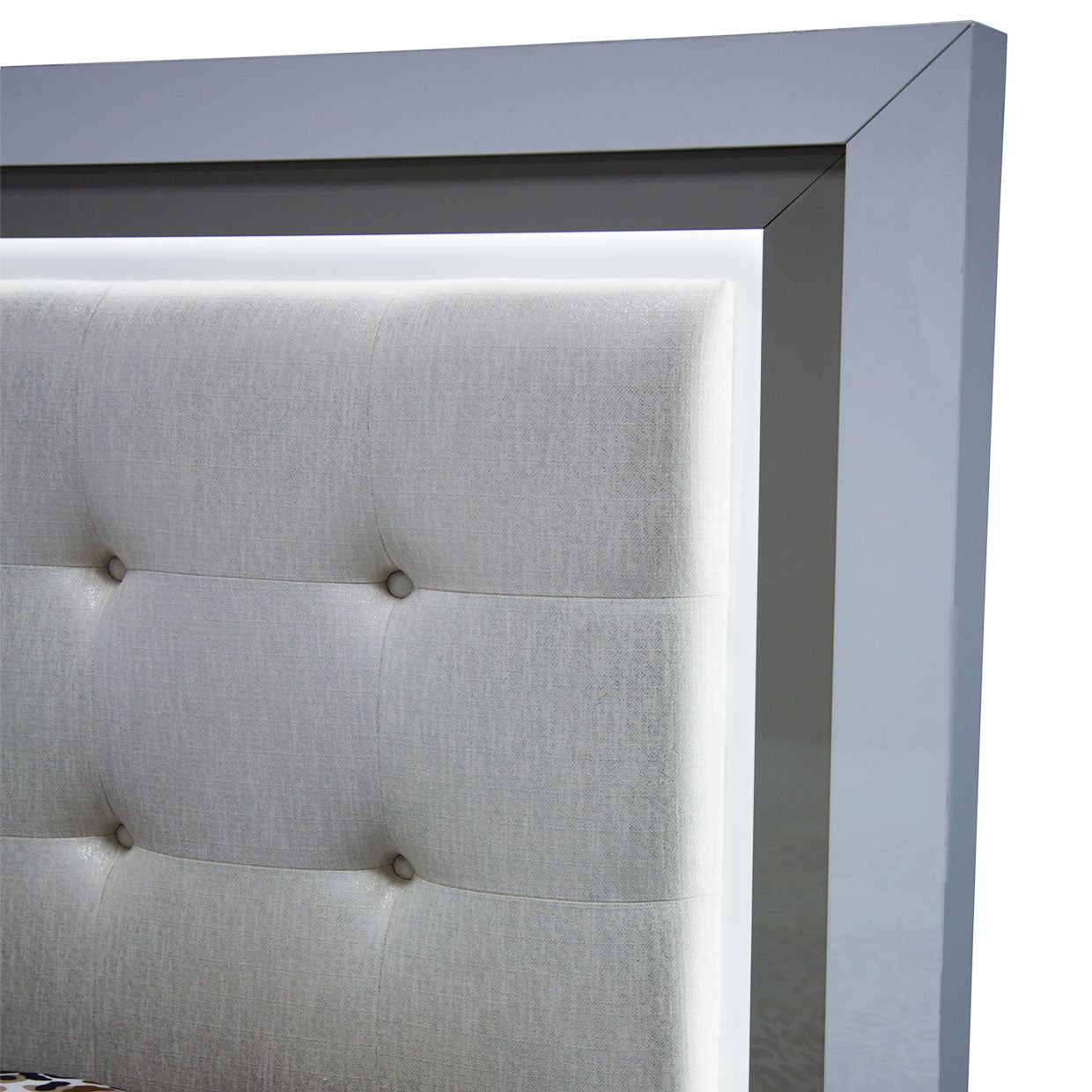 Sky Tower Cal. King Bed with LED Lights - Ice/Cloud White