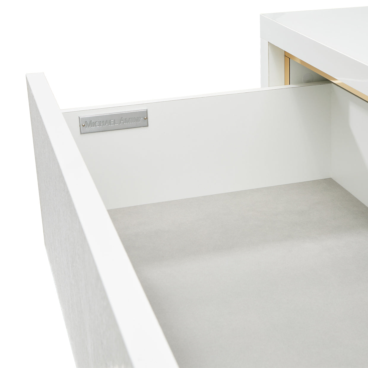 Palm Gate 6-Drawer Chest - Cloud White