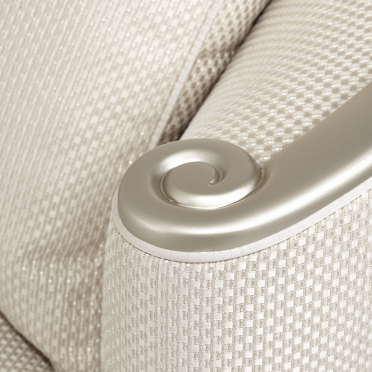 London Place Loveseat - Champagne