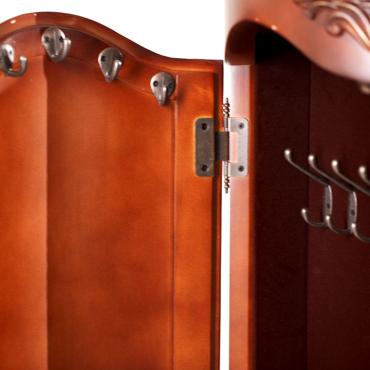 Cortina 6-Drawer Chest - Honey Walnut