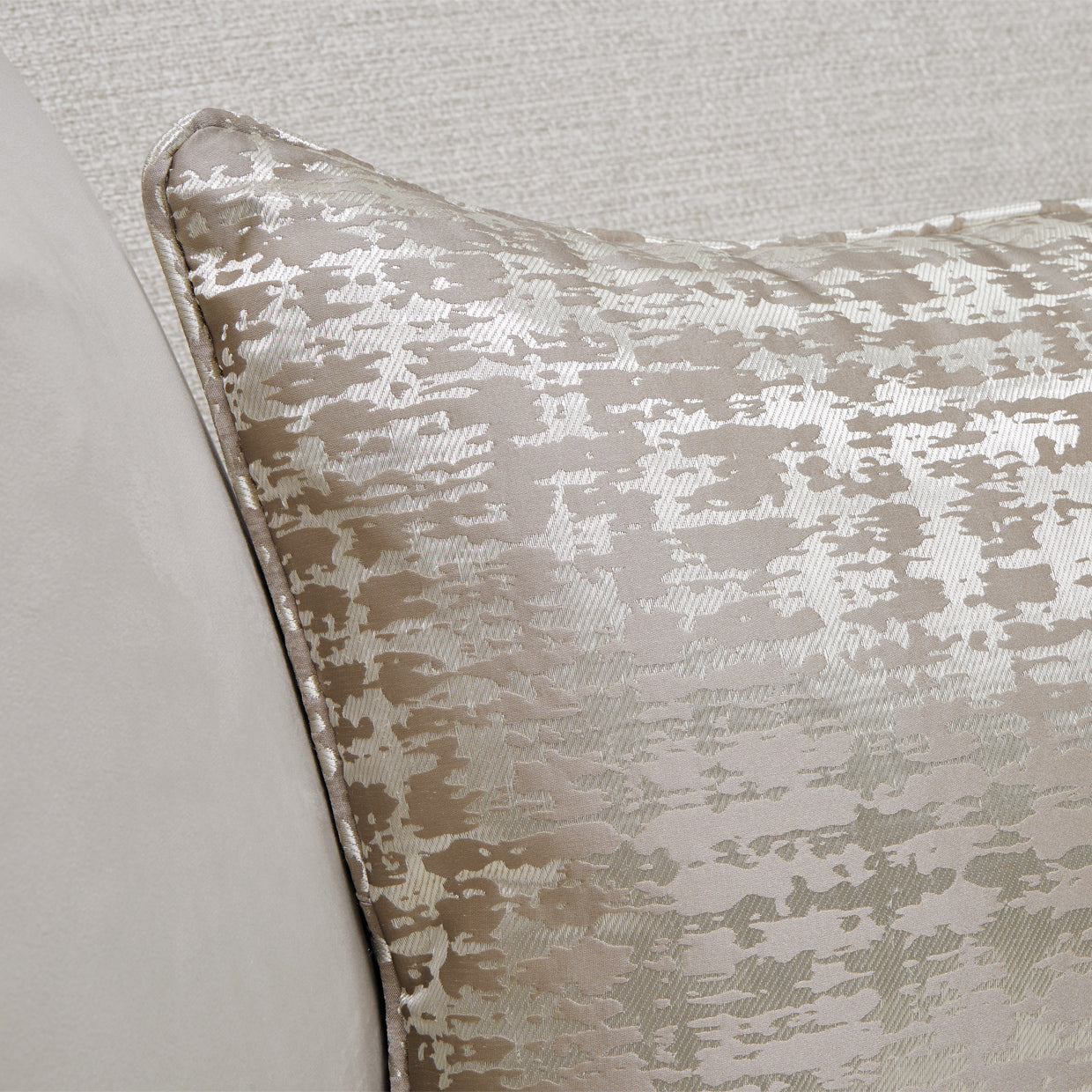 Paris Chic Loveseat - Cremini/Espresso