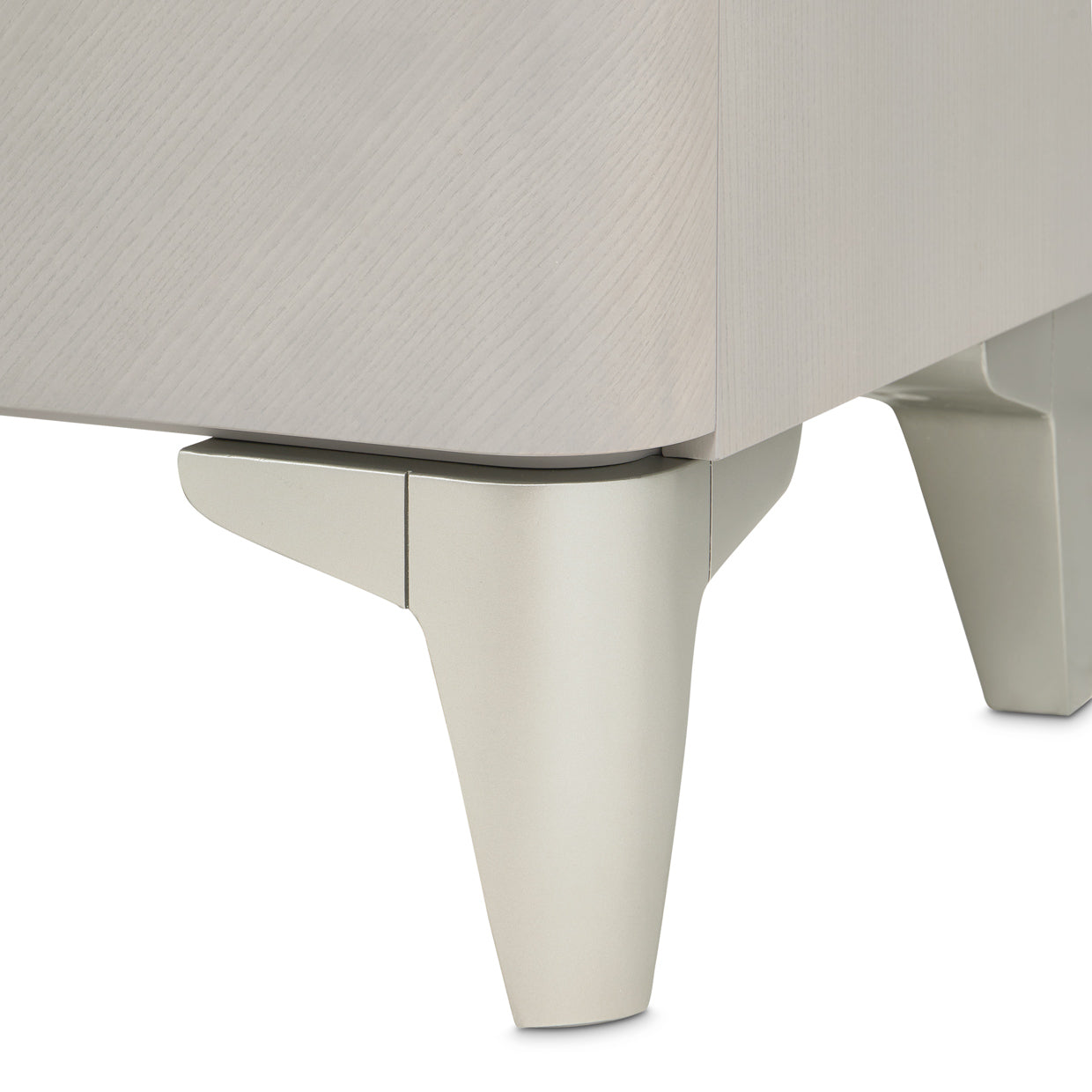 Penthouse 6-Drawer Chest - Ash Gray