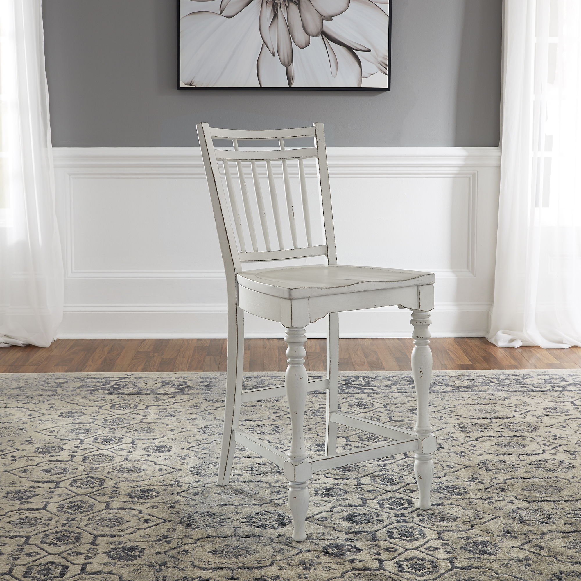 Magnolia Manor - Spindle Back Chair