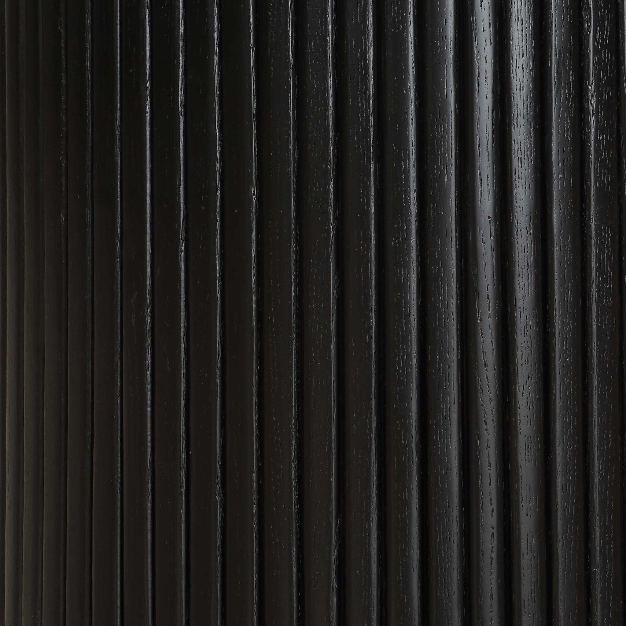 Hersch - Round Dining Table - Black