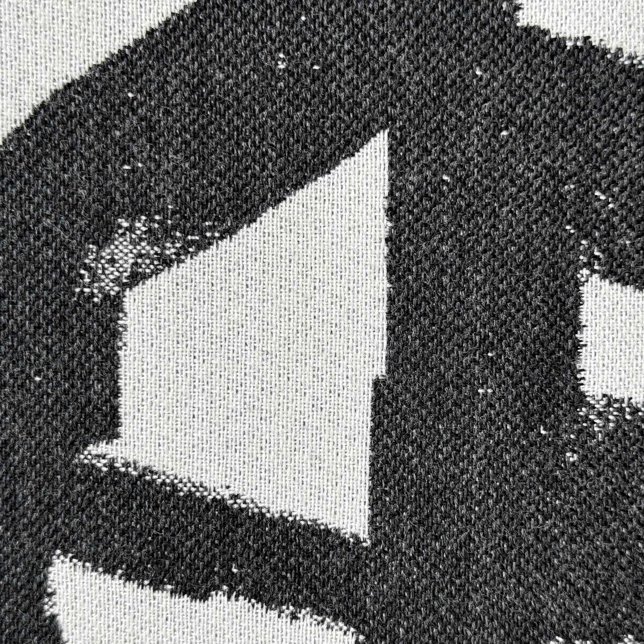 Draft - Outdoor Pillow - Onyx / White