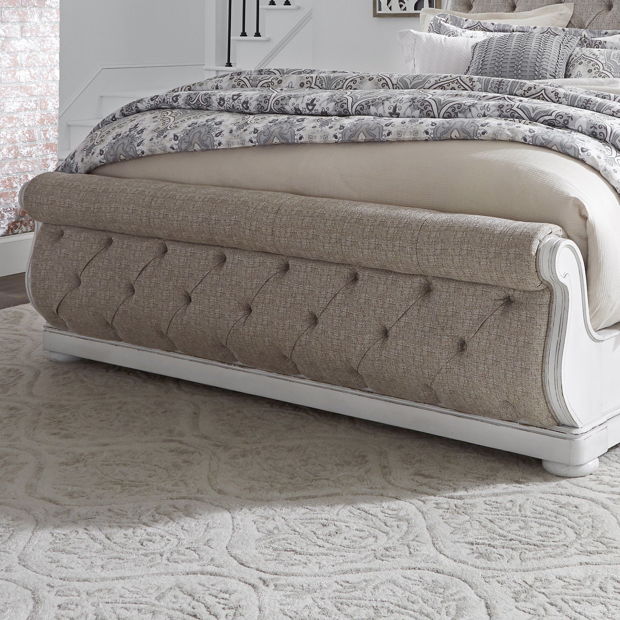 Magnolia Manor - King Upholstered Sleigh Footboard - White