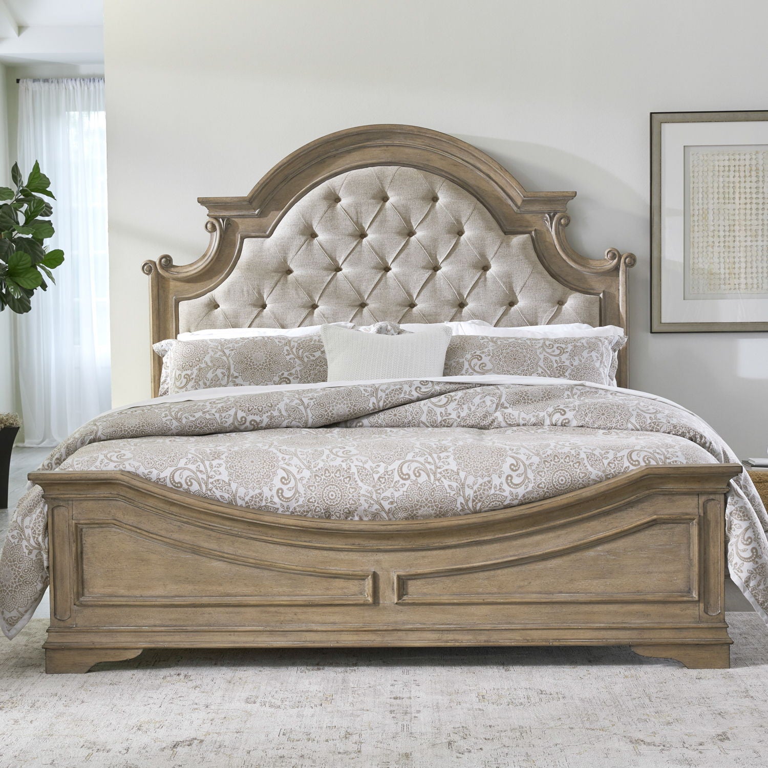 Magnolia Manor - Upholstered Bed