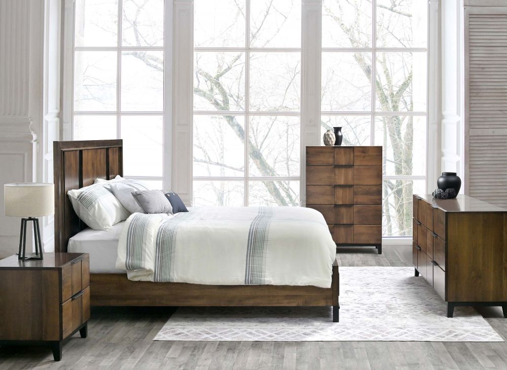 Amish Bedroom set 4D/choice of wood finish & fabric