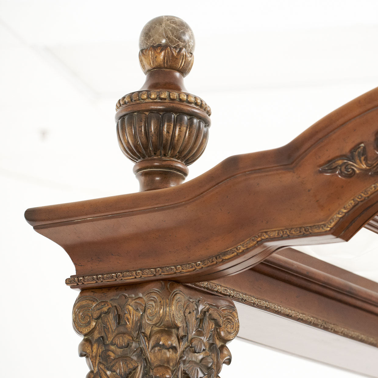 Villa Valencia Cal. King Canopy Bed - Classic Chestnut