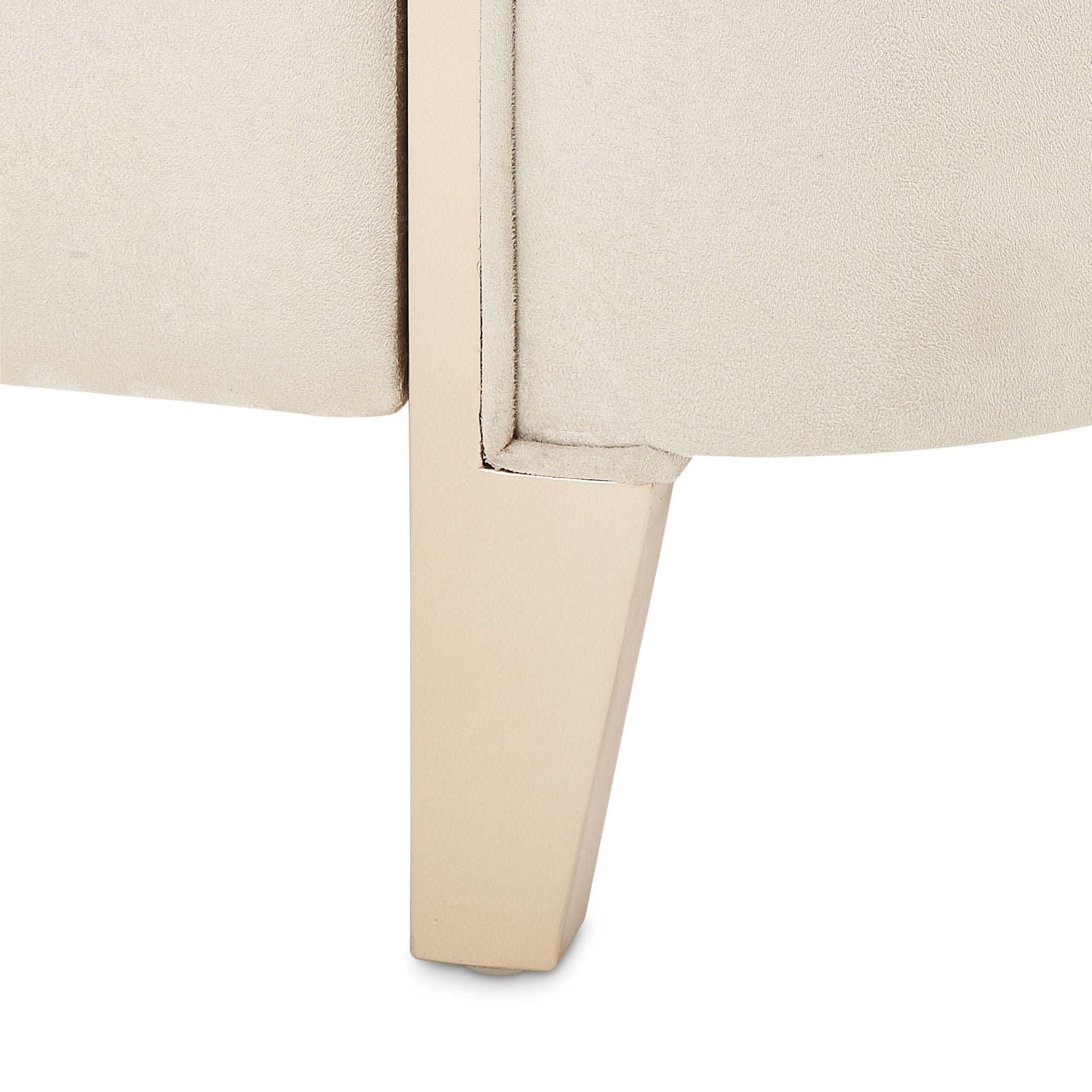 Malibu Crest - Curved Panel Bed