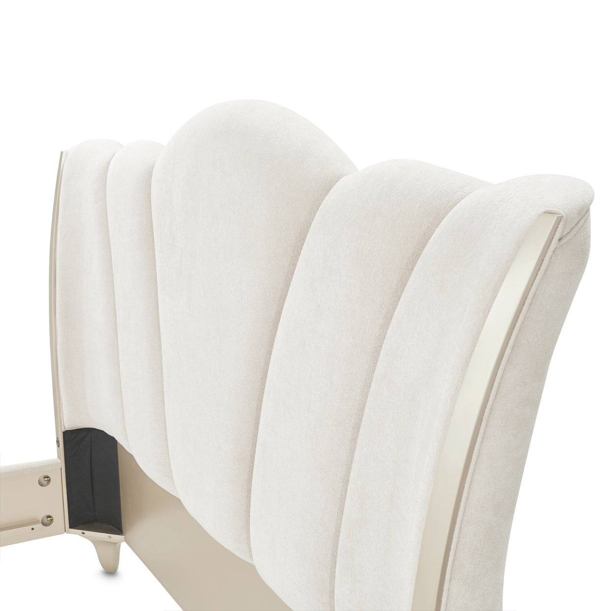 La Marisia Queen Bed - Creamy Pearl