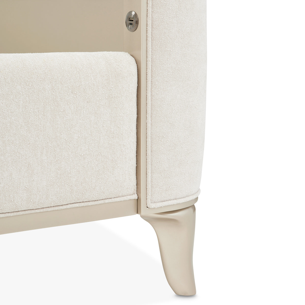 La Marisia Queen Bed - Creamy Pearl