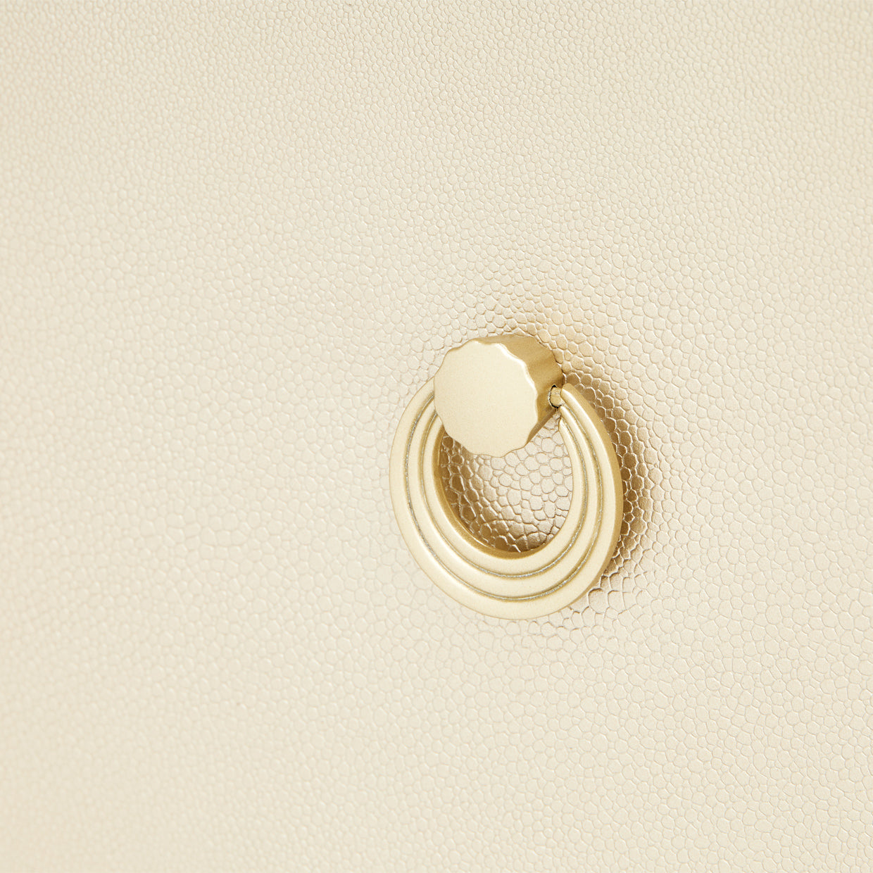 La Marisia Display Cabinet - Creamy Pearl