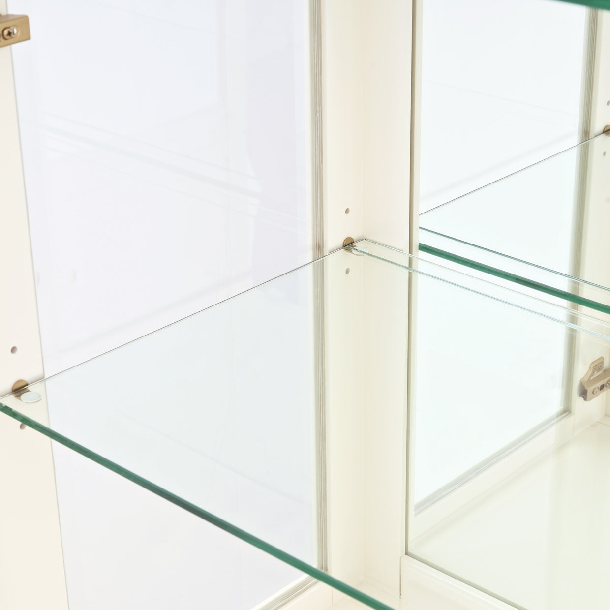 Fantosini Display Cabinet - Creamy Pearl