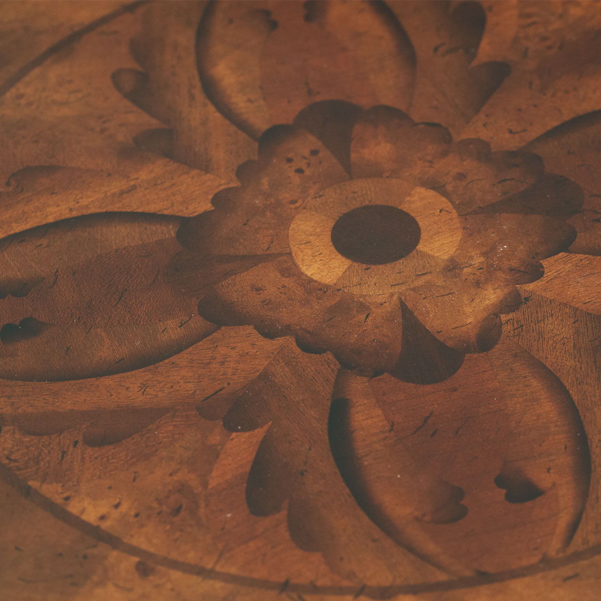 Villa Valencia - Rectangular Dining Table - Classic Chestnut