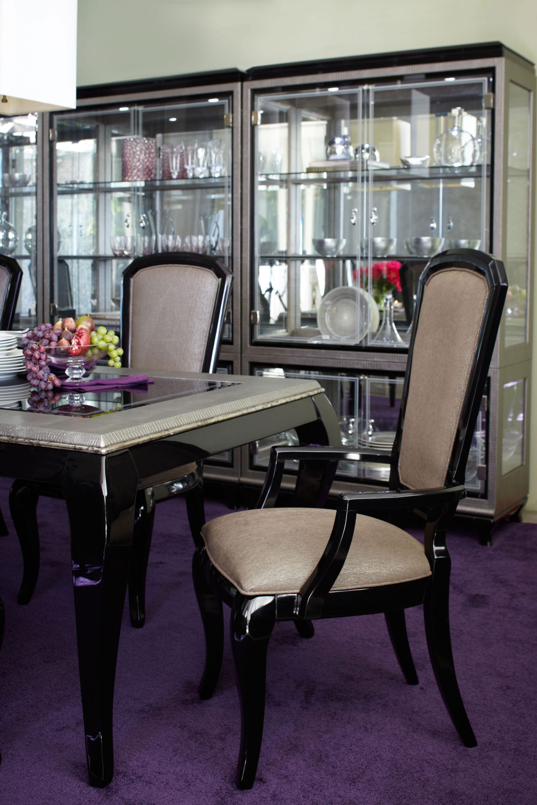 Platine De Royale Round Dining Set