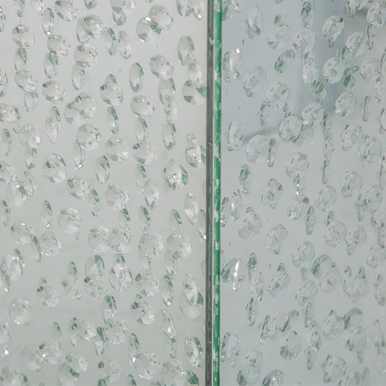 Montreal 36" Pedestal End Table with Crystal Accents