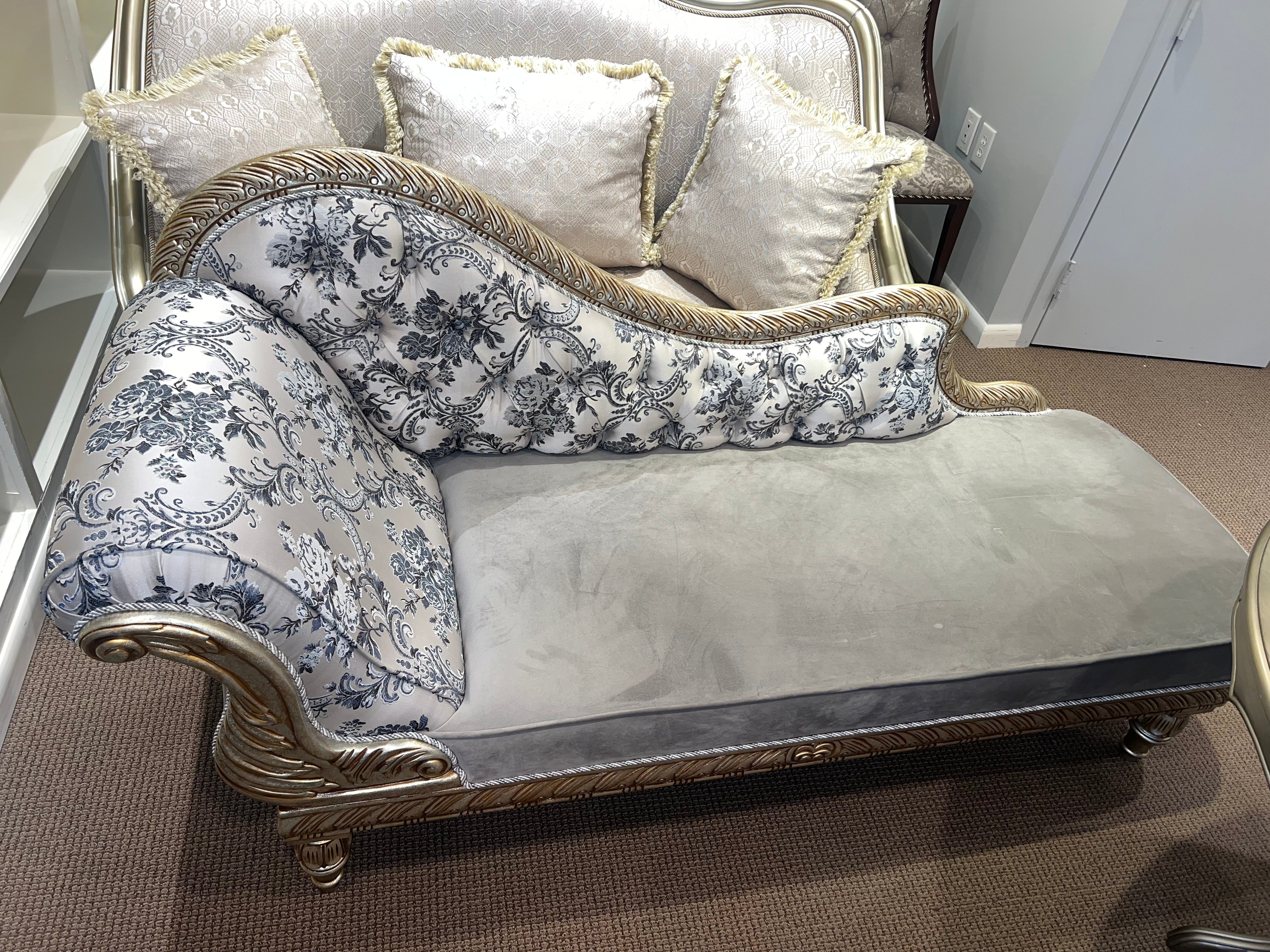 Classical Sina - Sofa, 2 Chairs, and Cocktail Table Set