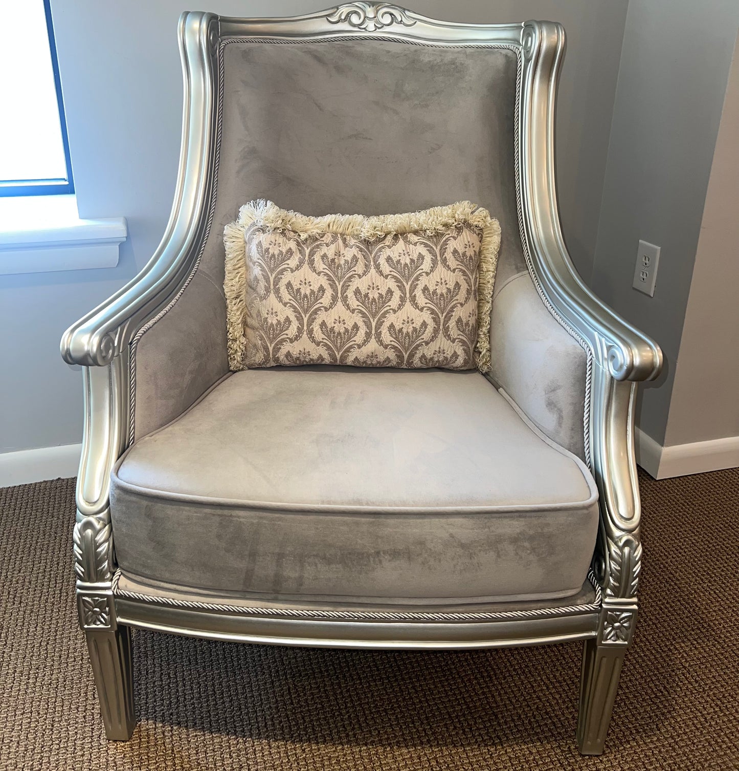 Classical Zaid Sofa and 2 Chairs Set