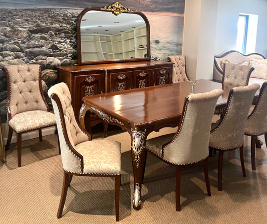 Classical Virginia Table and 6 Chair Set