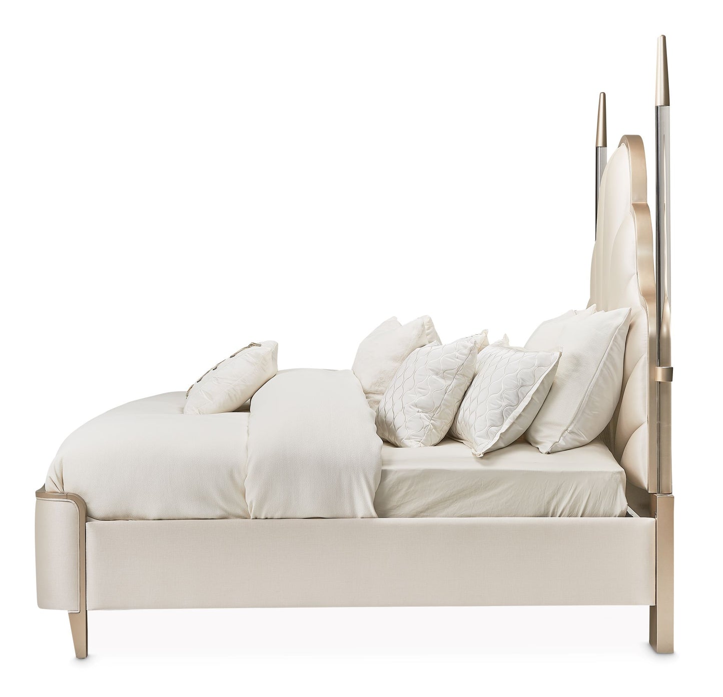 Malibu Crest Eastern King Scalloped Poster Bed - Chardonnay