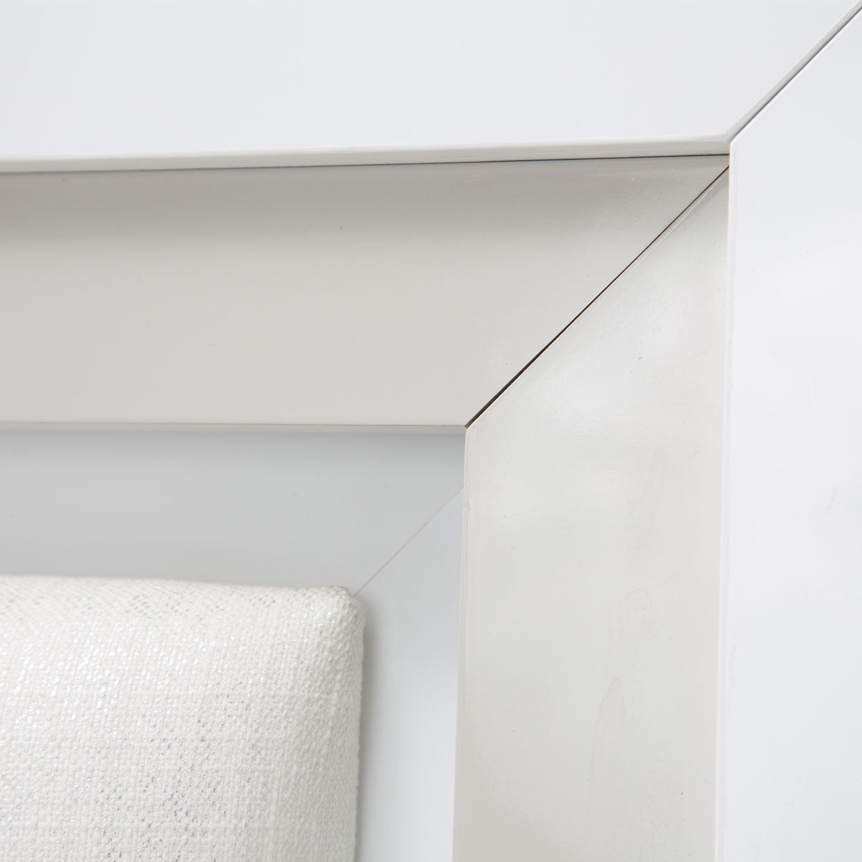 Sky Tower Queen Bed with LED Lights - Ice/Cloud White