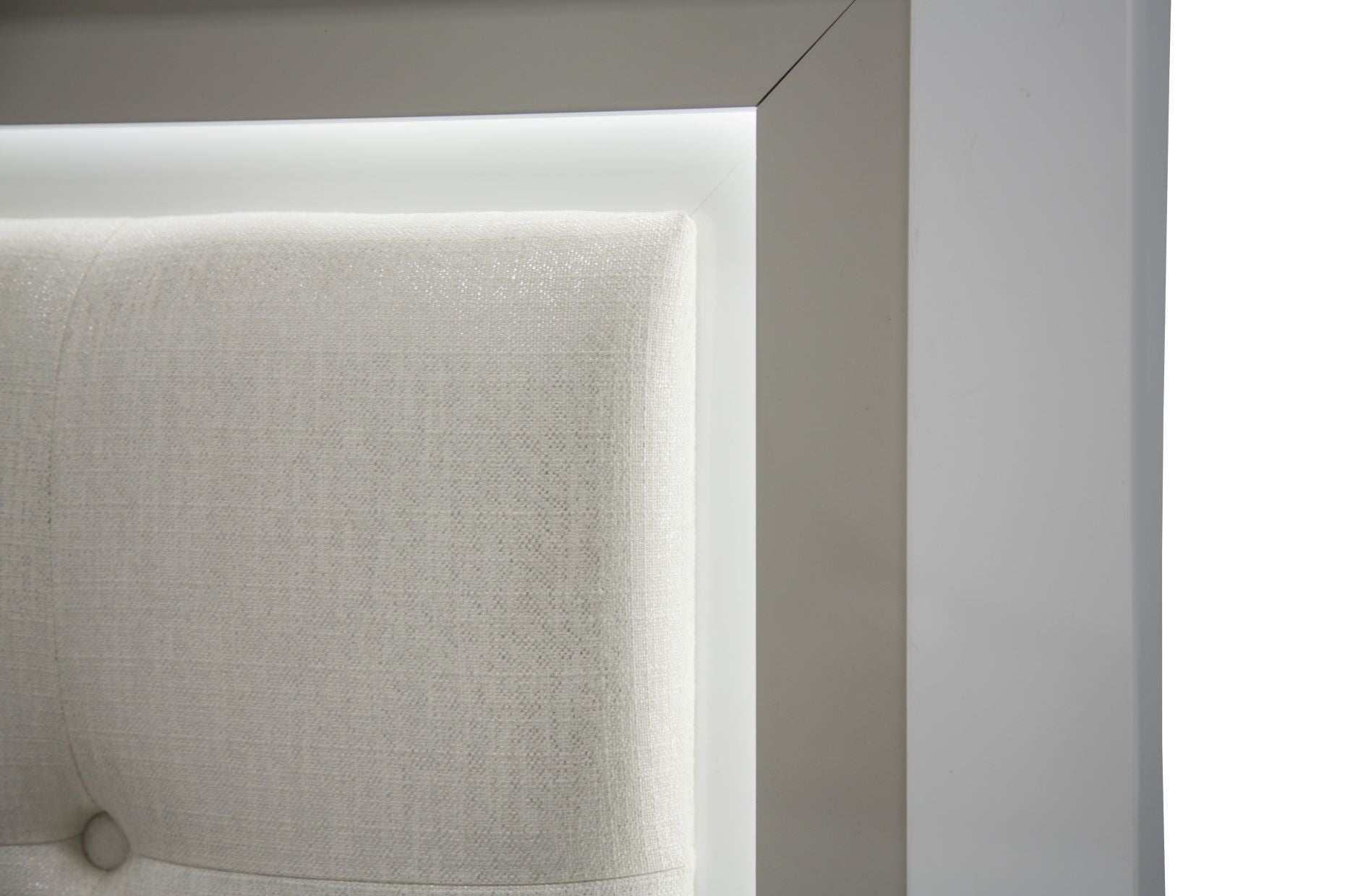 Sky Tower Eastern King Bed with LED Lights - Ice/Cloud White