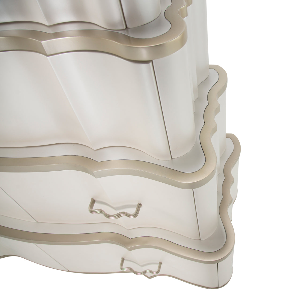 London Place 6-Drawer Tiered Chest - Creamy Pearl