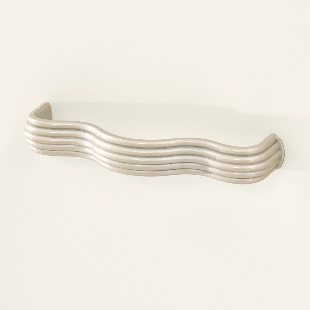 London Place Display Cabinet - Creamy Pearl