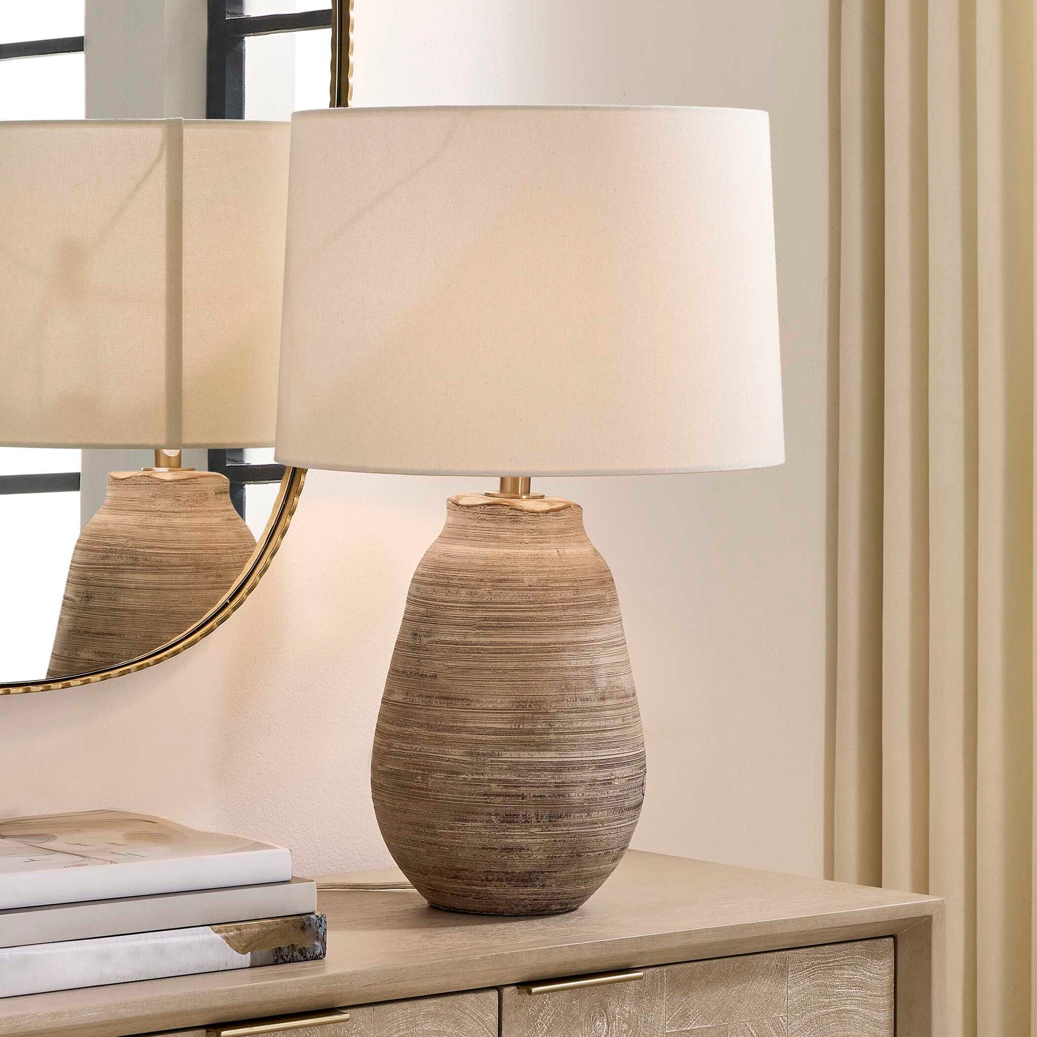 Tonachio - Etched Urn Table Lamp - Brown