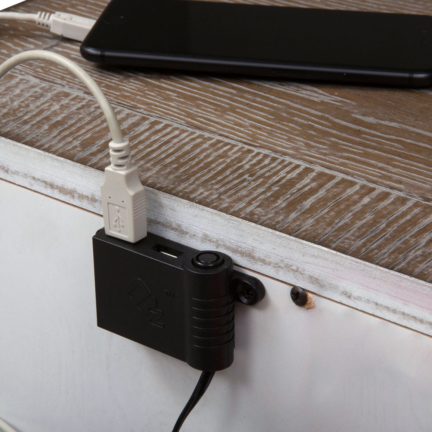 Magnolia Manor - 1 Drawer Nightstand - White