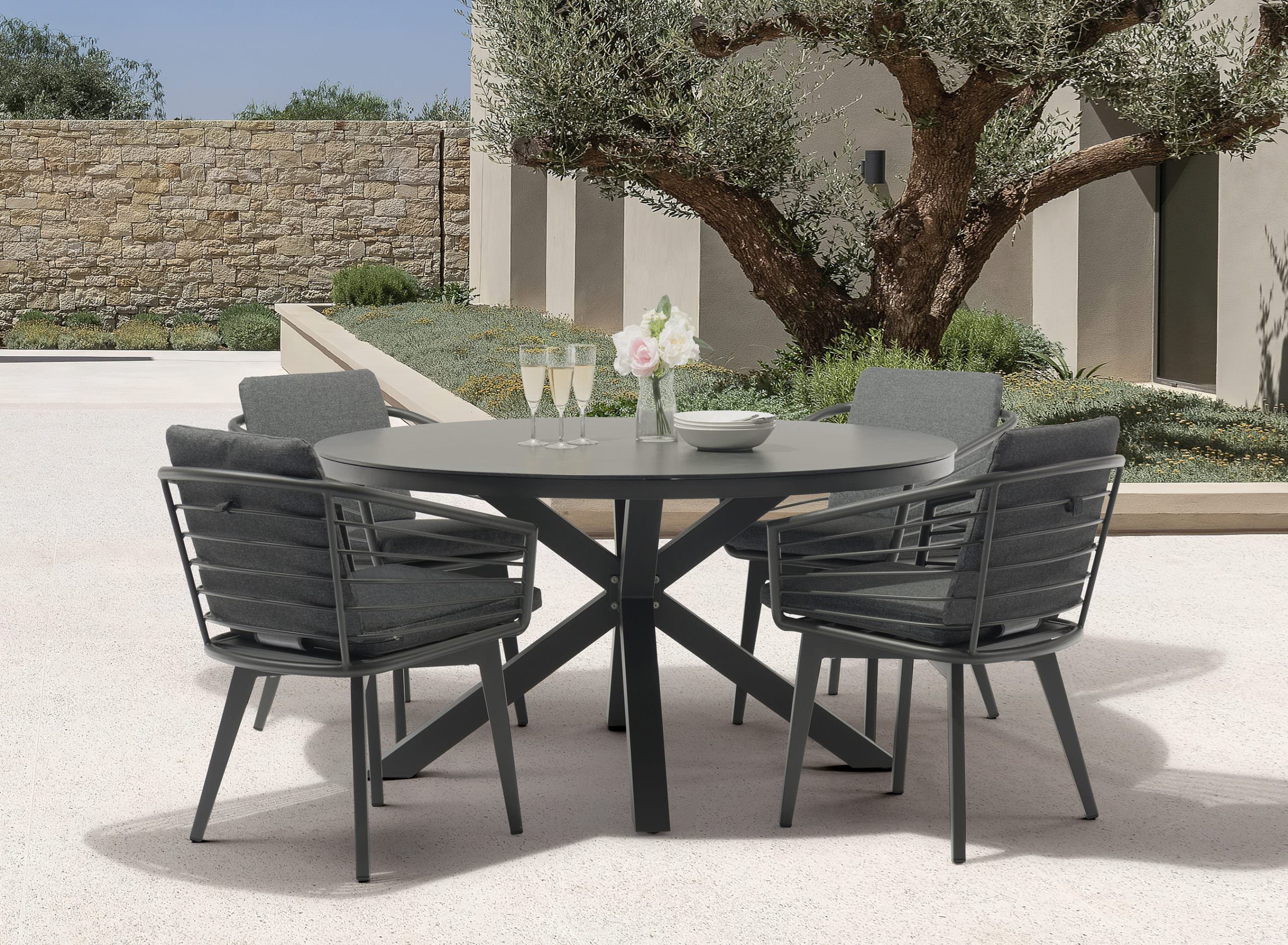 Kassey Outdoor Round Dining set